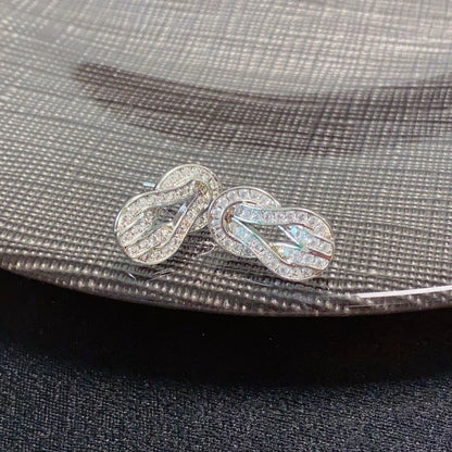 [Solara Jewelry] Unisex-Ohrstecker Force mit vollflächigem Pavé, Horsebit- und Unendlichkeitsdesign