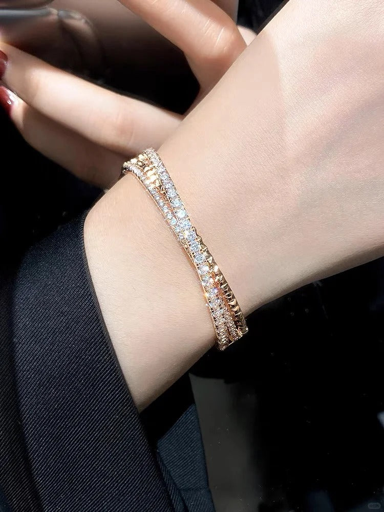 [Solara Jewelry] ダイヤモンドアクセント付き CTリベットデザイン スリーローカフ