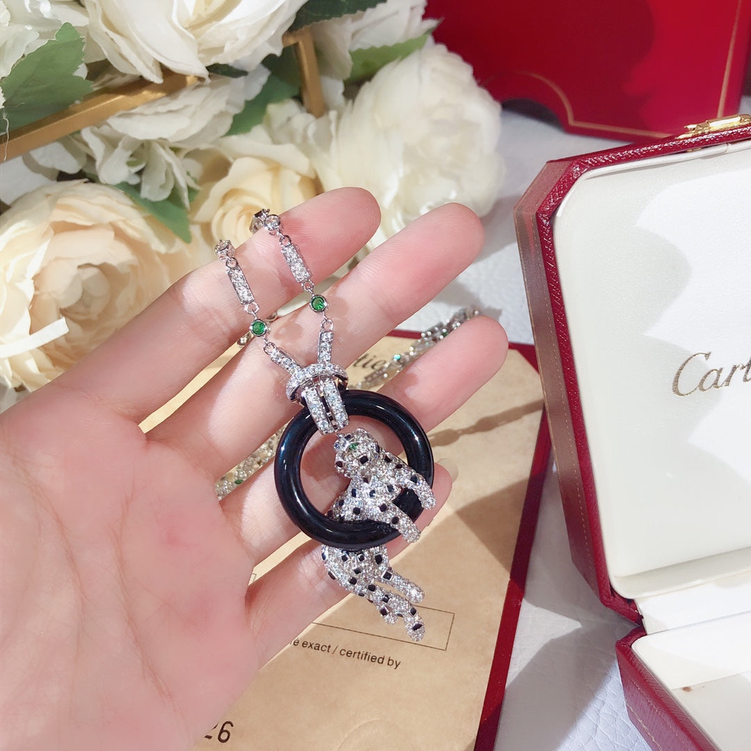 [Solara jewelry]Pave Panther Circle Pendant Necklace image 5
