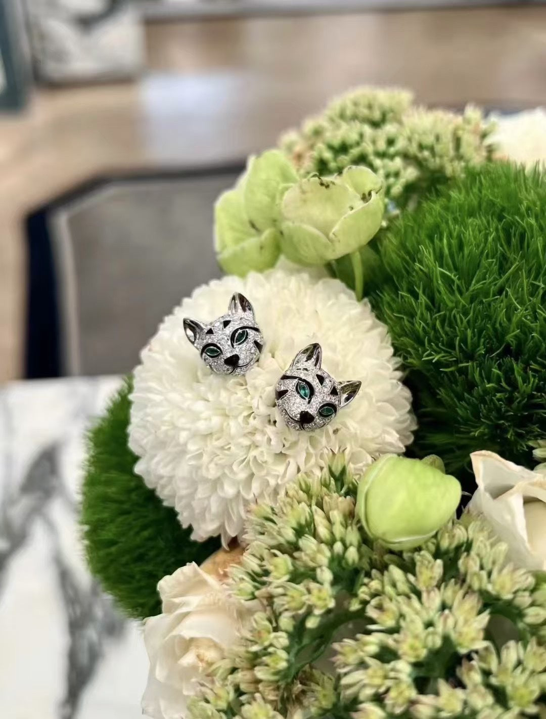 [Solara jewelry] Panther Face Stud Earrings