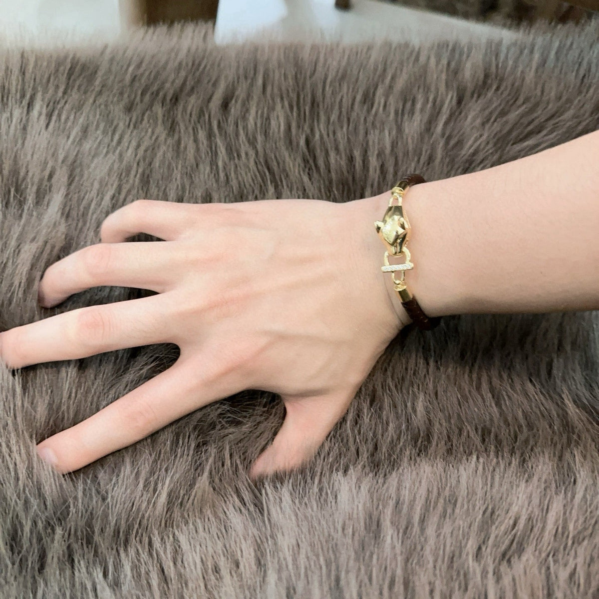 [Solara Jewelry ]CT Pantherkopf-Verschlussarmband mit geflochtenem Leder