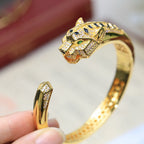 [Spira Jewelry]PAVE PANTHER HEAD OPEN BANGLE