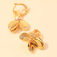 [Solara jewelry] Gold Shell Hoop Earrings