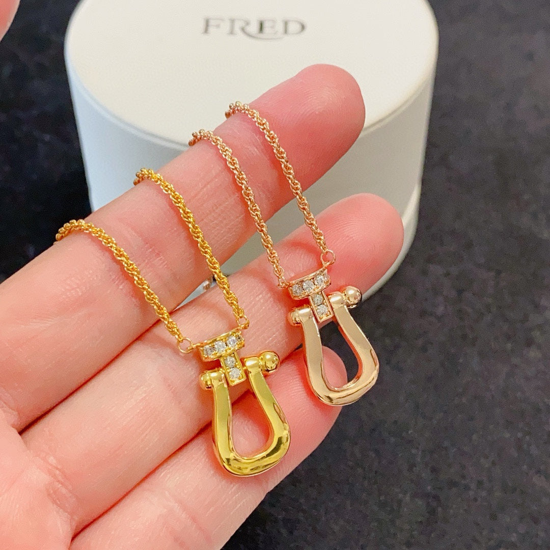 [Solara Jewelry ]FORCE Unisex Delicate Horsebit Necklace with Pavé Accents