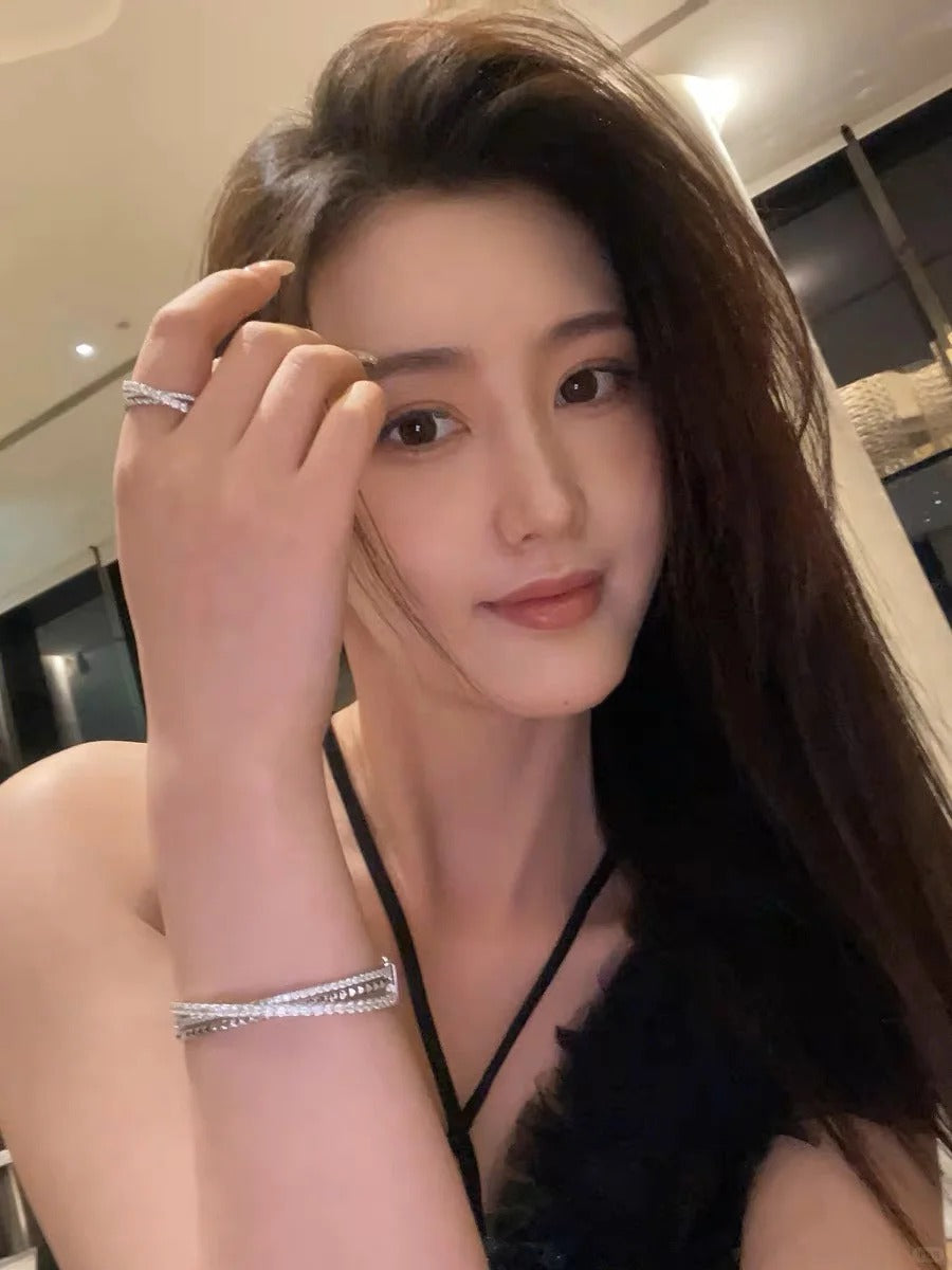 [Solara Jewelry] ダイヤモンドアクセント付き CTリベットデザイン スリーローカフ