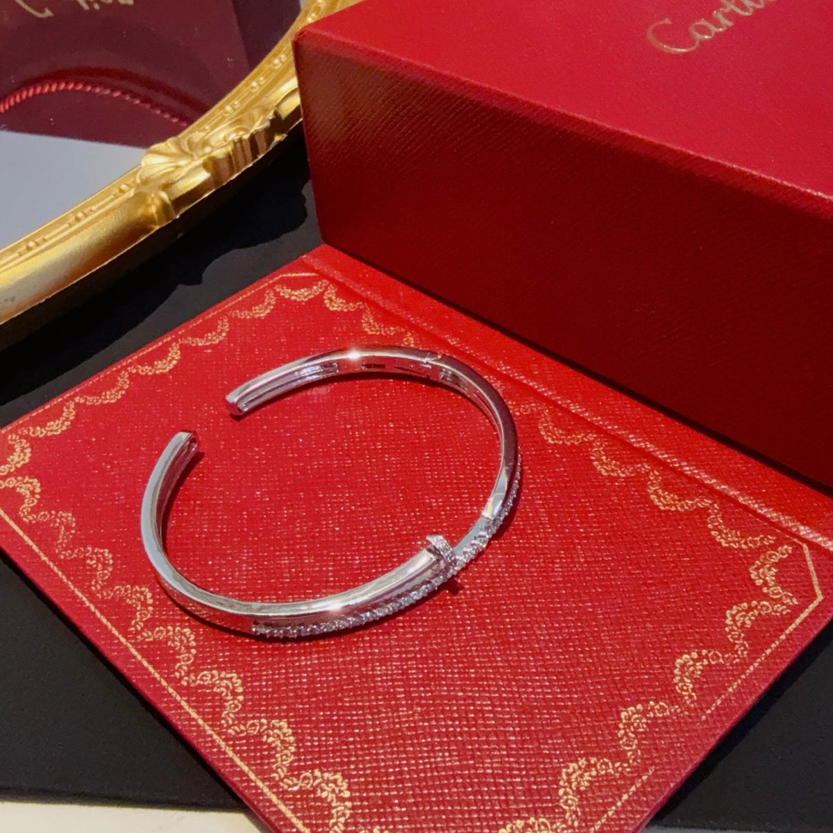 [Solara Jewelry ]CT カスタムネイルカフ | ダイヤモンドの輝きでスタイルを格上げ