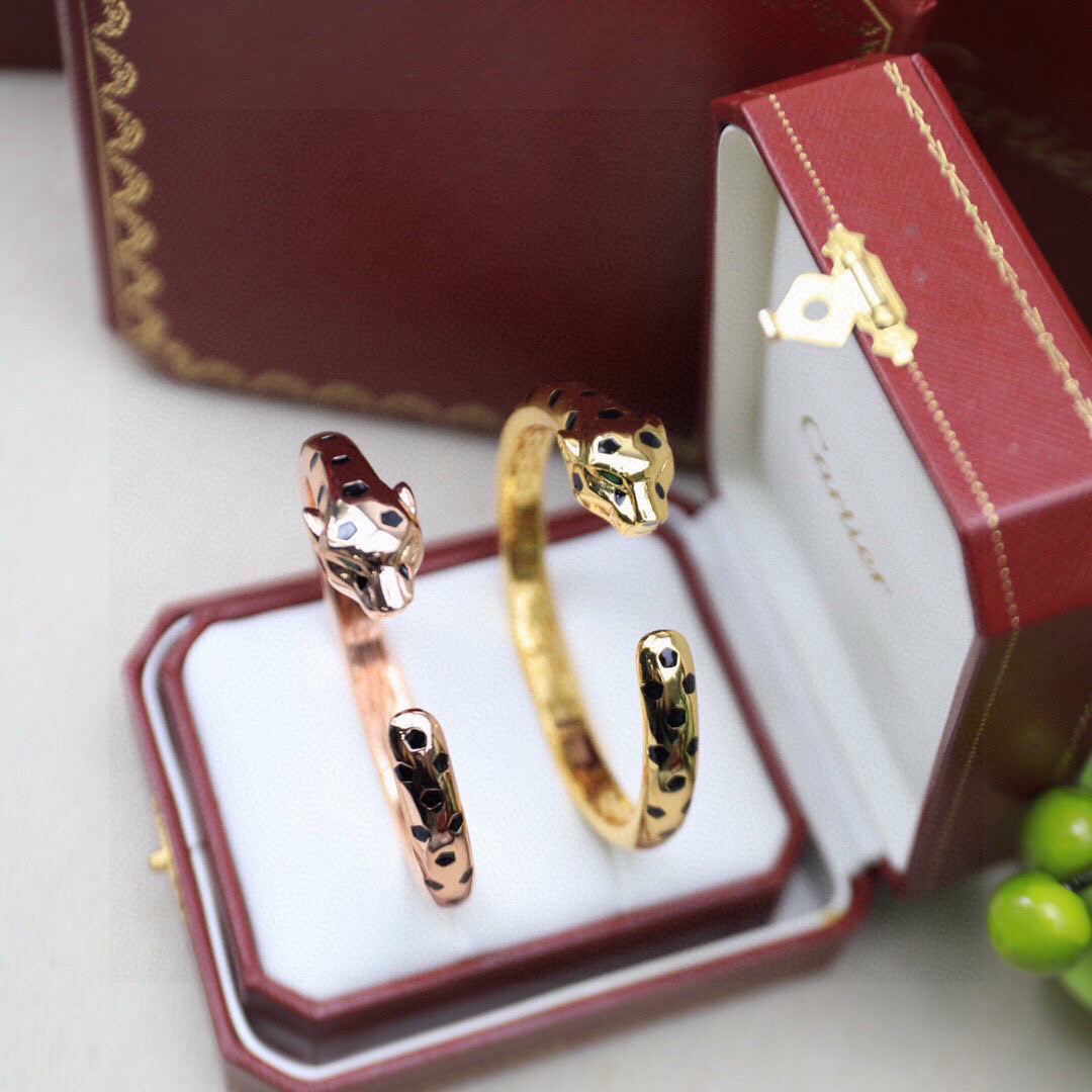 [Spira Jewelry]PAVE SPOTTED PANTHER HEAD BANGLE