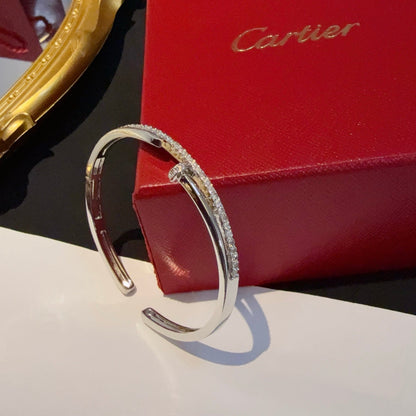 [Solara Jewelry ]CT カスタムネイルカフ | ダイヤモンドの輝きでスタイルを格上げ