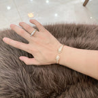 [Solara Jewelry] CT Armreif mit doppelten Pantherköpfen und Kristallen