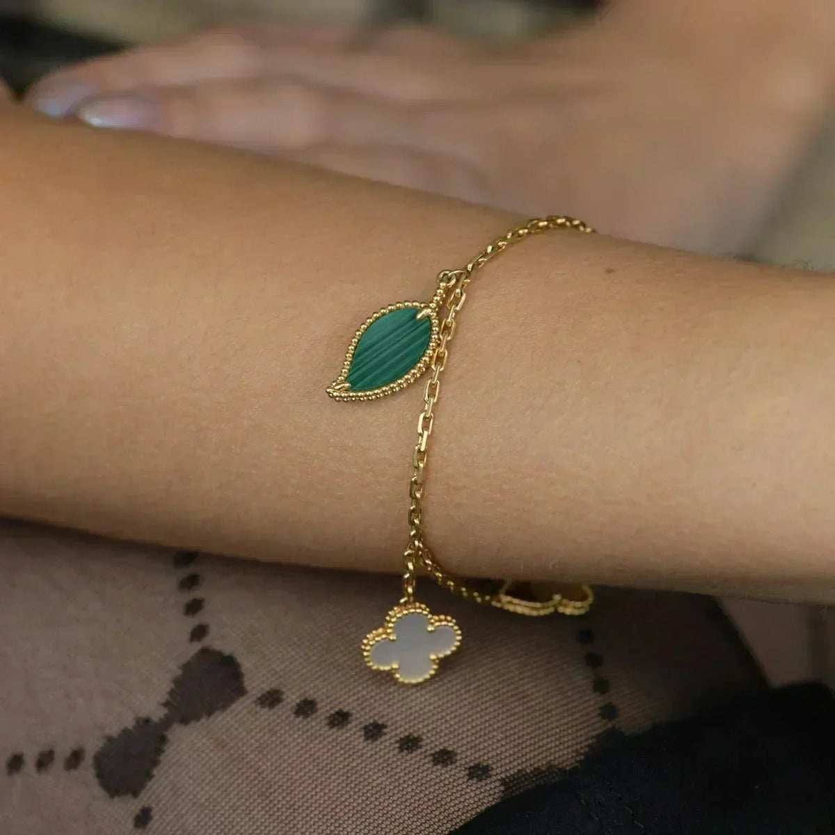 [Solara Jewelry ]ラッキースプリング 5モチーフ ゴールドブレスレット
