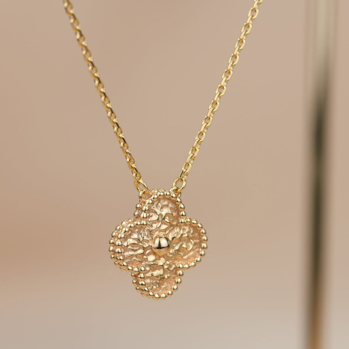 [Solara Jewelry ]クローバー 15MM ブロンズネックレス
