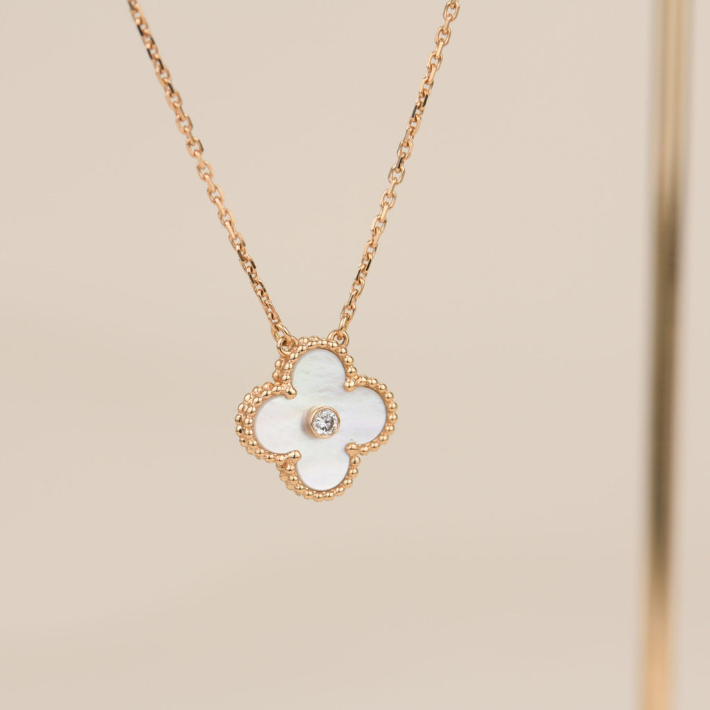 [Solara Jewelry ]クローバー 15MM ダイヤモンド ホワイトフリチラリアネックレス