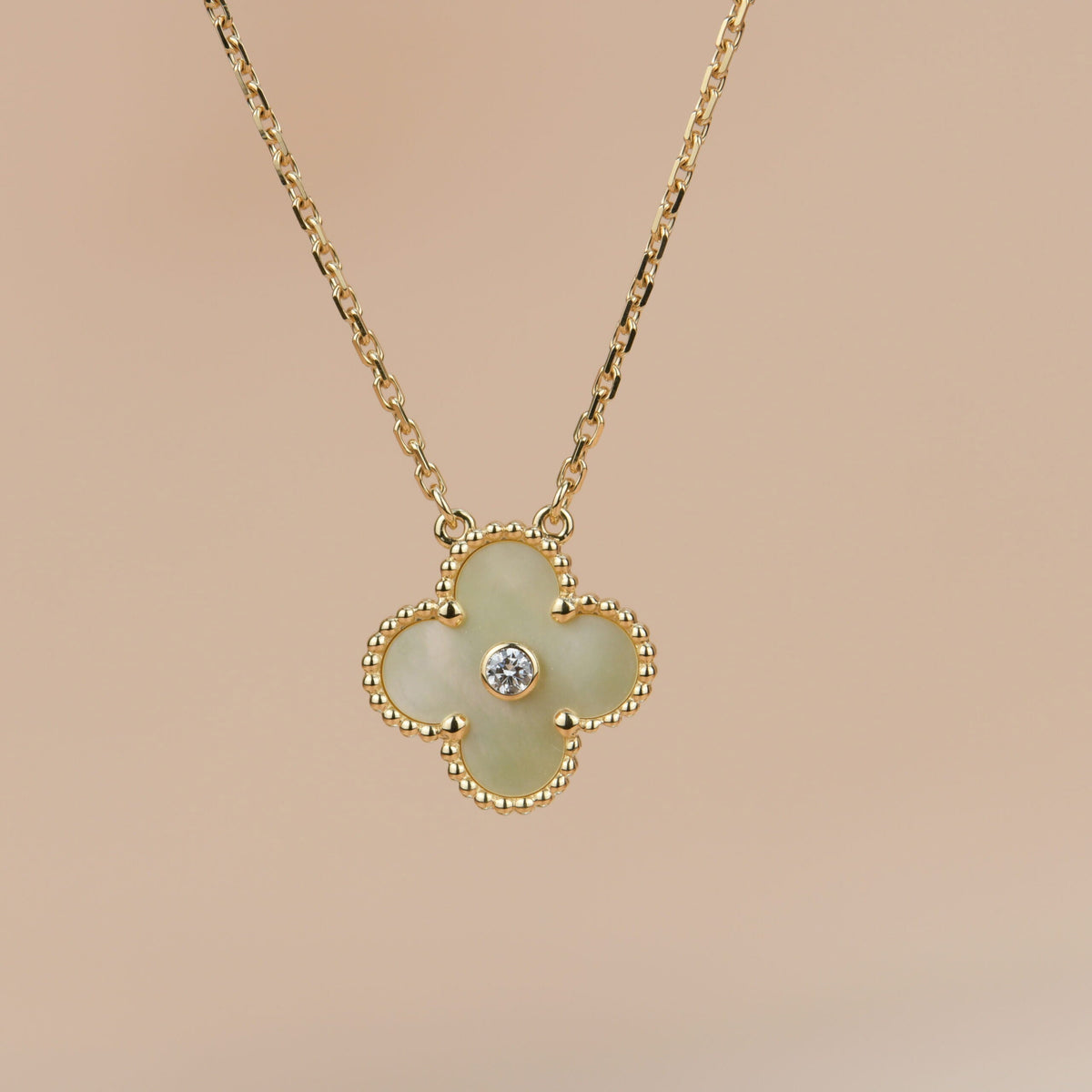 [Solara Jewelry ]クローバー 15MM ダイヤモンド ゴールド マザーオブパール ネックレス