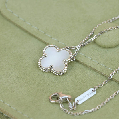 [Solara Jewelry ]クローバー 15MM ホワイトマザーオブパール シルバー