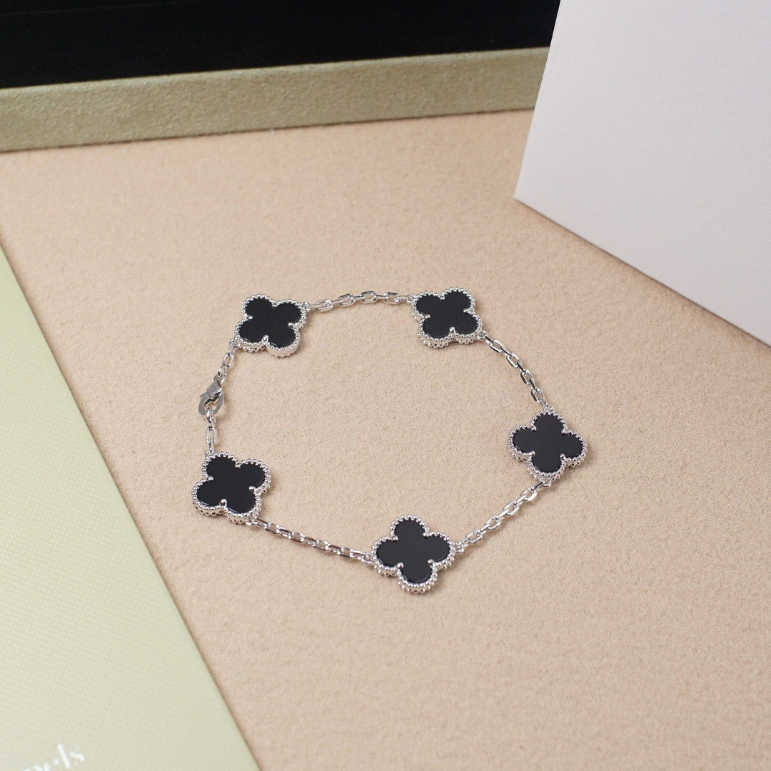 [Solara Jewelry ]クローバー 5 モチーフ オニキス ブレスレット シルバー