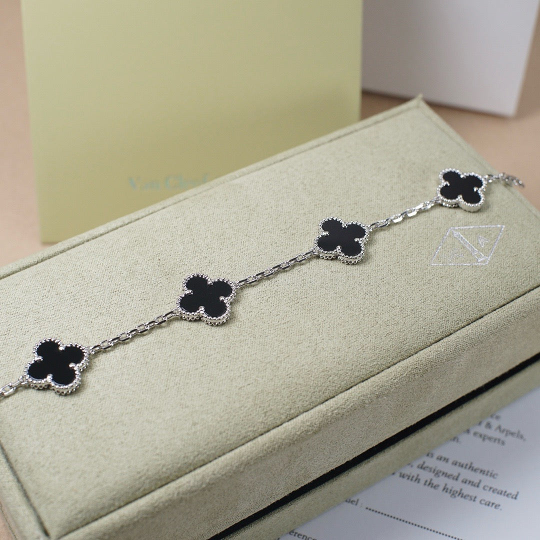 [Solara Jewelry ]クローバー 5 モチーフ オニキス ブレスレット シルバー