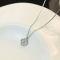 [Solara Jewelry ]KLEEBATT-MINI-ANHÄNGER 9,5MM DIAMANT-HALSKETTE