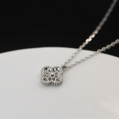 [Solara Jewelry ]KLEEBATT-MINI-ANHÄNGER 9,5MM DIAMANT-HALSKETTE