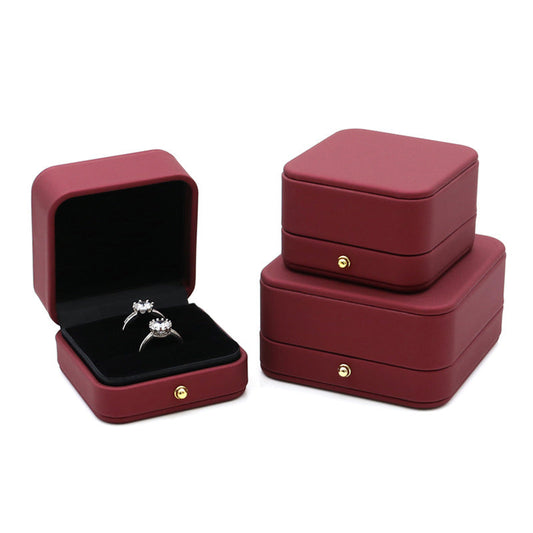 HOCHWERTIGE SCHMUCK-GESCHENKBOX AUS PU-LEDER (OHNE LOGO)