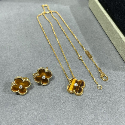 [ソララ ジュエリー] クローバー 15mm ダイヤモンドとイエロータイガーアイアゲート ネックレス