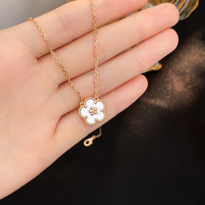 [Solara Jewelry ]GLÜCKLICHE WEISSE PERLMUTT PFLAUMENBLÜTEN-HALSKETTE