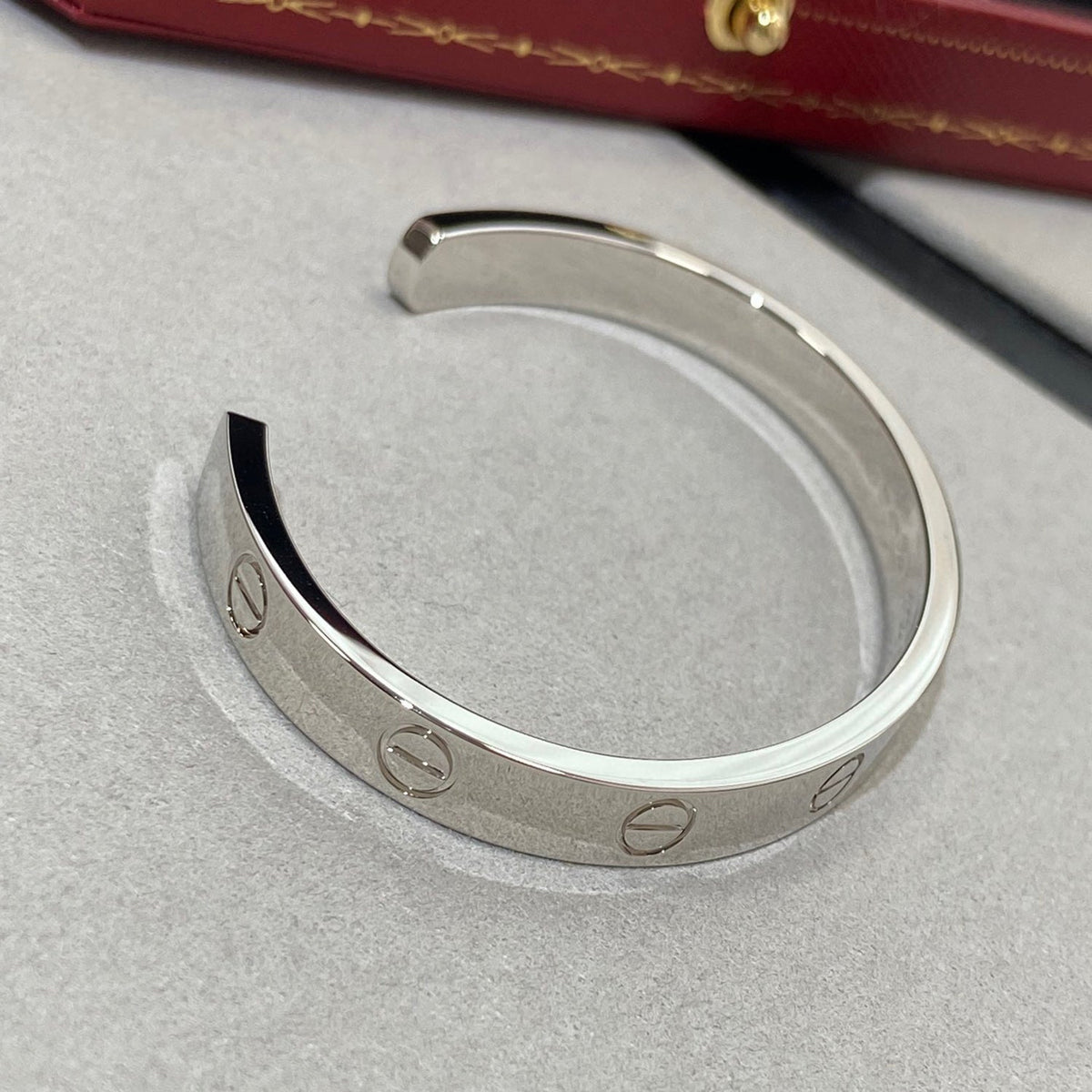 [ソララジュエリー ]ラブブレスレット 6.1mm 1ダイヤモンドオープンカフ