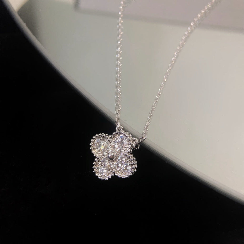 [Solara Jewelry ]KLEE 15MM DIAMANT EINZELBLUMEN HALSKETTE