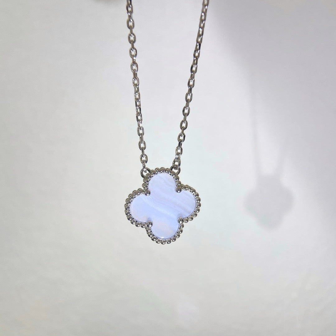 [Solara Jewelry] KLEEBRA 15MM BLAUER CHALZEDON HALSKETTE SILBER