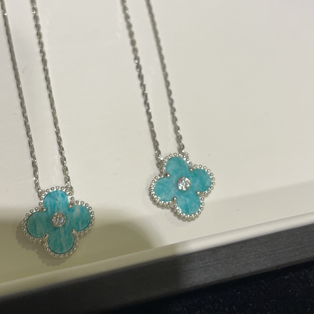 [Solara Jewelry ]クローバー 15MM ダイヤモンド SVRES ポーセリン ネックレス シルバー