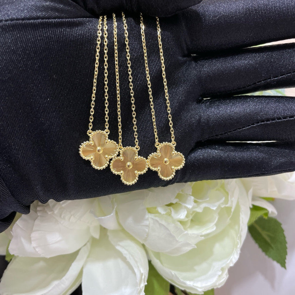 [Solara Jewelry ]クローバー 15mm レーザーネックレス
