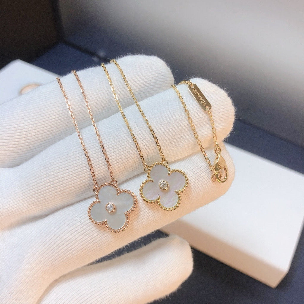 [Solara Jewelry ]クローバー 15MM ダイヤモンド ホワイトフリチラリアネックレス