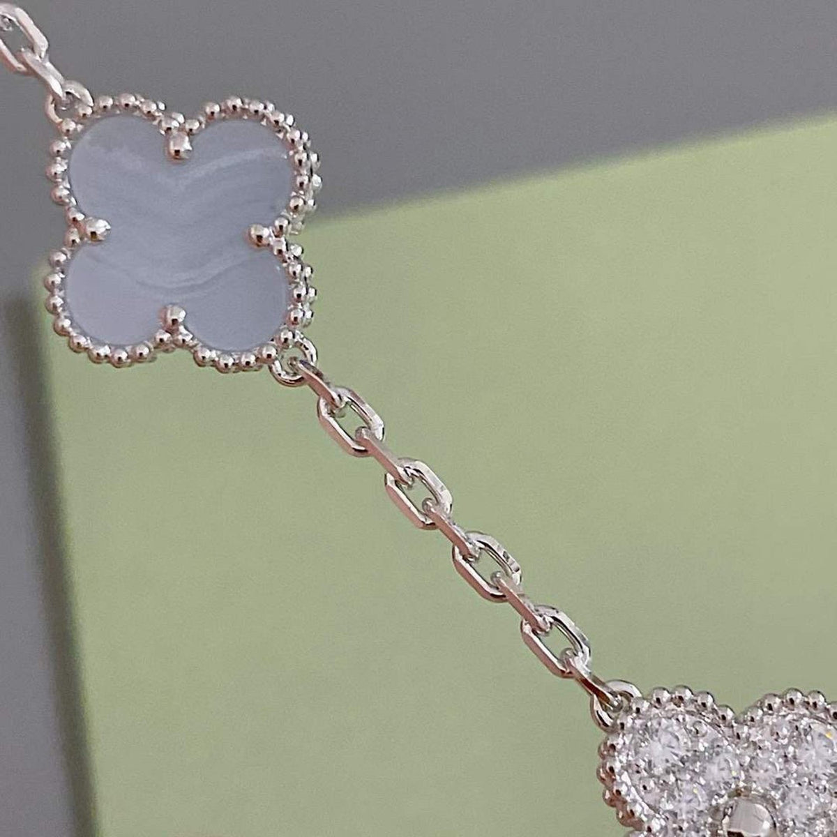 [ソララジュエリー] クローバー 5モチーフ ダイヤモンド パープルカルセドニー ブレスレット シルバー