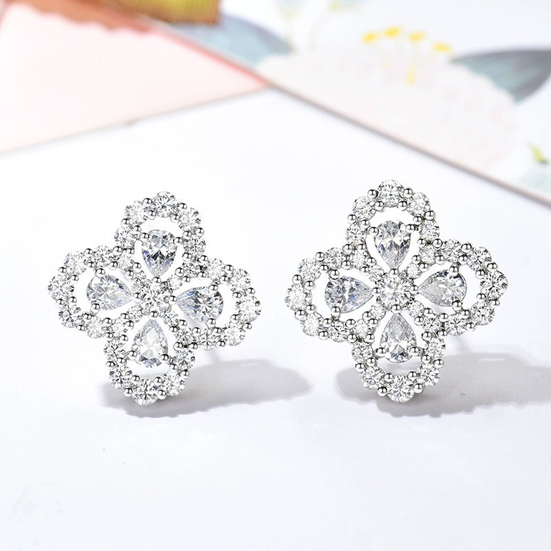 [Solara Jewelry ]ループイヤリング フルモチーフ ダイヤモンド 16MM