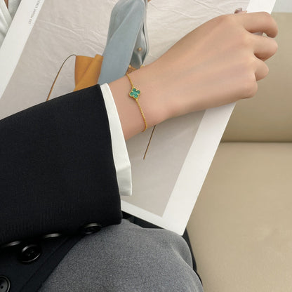 [Solara Jewelry ]KLEEBRAUM ARMBAND MALACHIT 1 MOTIV