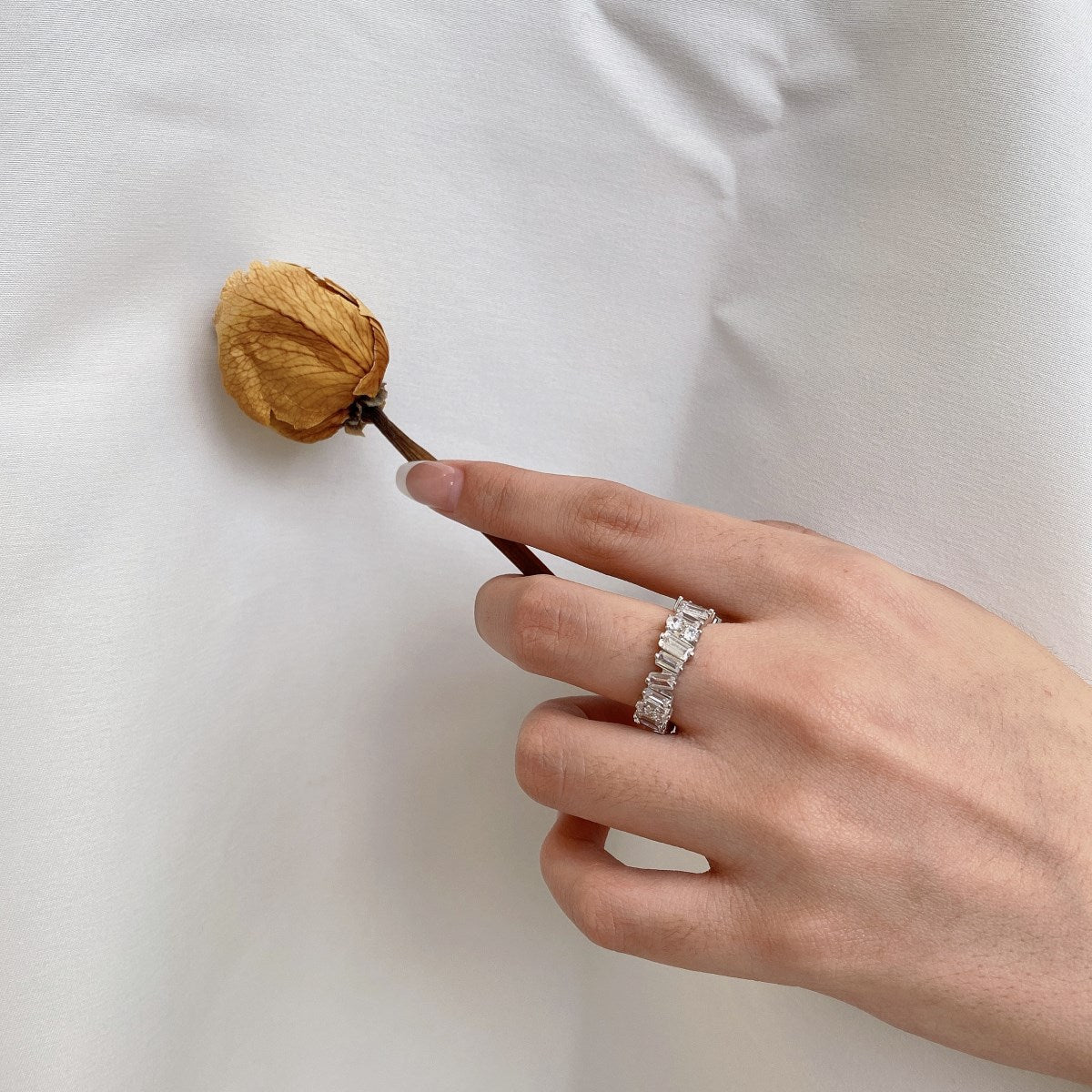 [Solara Jewelry ]Delicate Multi Shape Tennis Ring