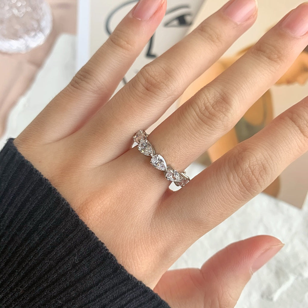 [Solara Jewelry ]Exquisiter Tennisring mit Tropfenschliff