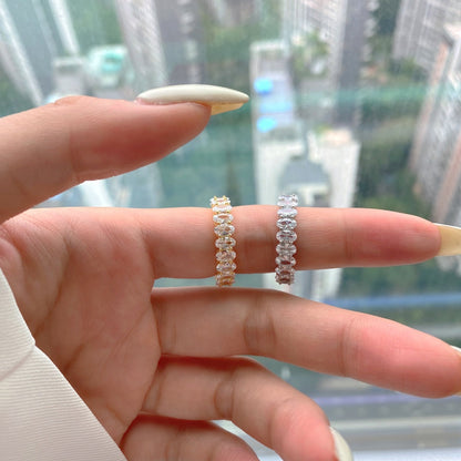 [Solara Jewelry ]Ornate Oval Cut Tennis Ring