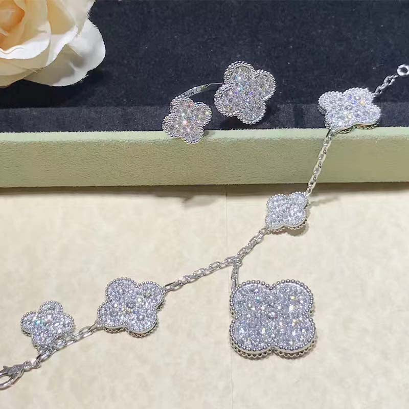 [Solara Jewelry ]KLEE 6 MOTIVE SILBER DIAMANT ARMREIF
