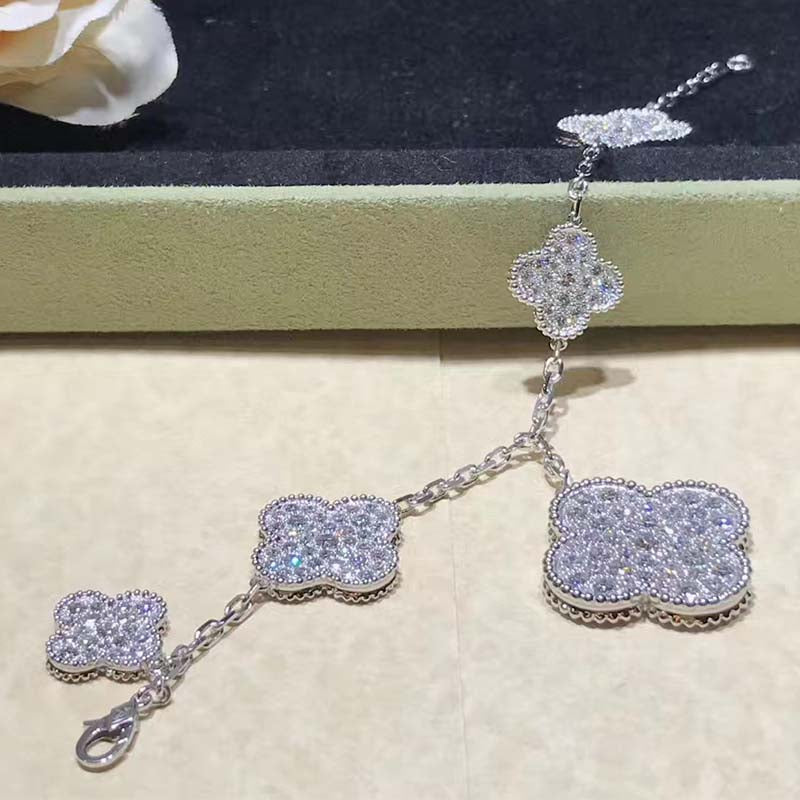[Solara Jewelry ]KLEE 6 MOTIVE SILBER DIAMANT ARMREIF