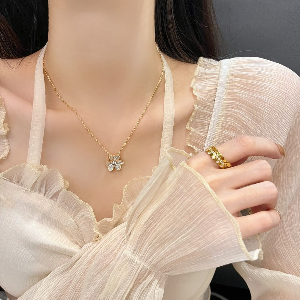 [Solara Jewelry ]フラワーダイヤモンドネックレス