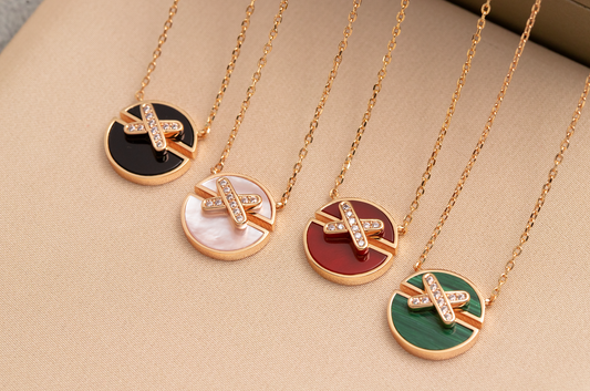 [Solara Jewelry ]HALSKEJTE PINK GOLD DIAMOND JEUX