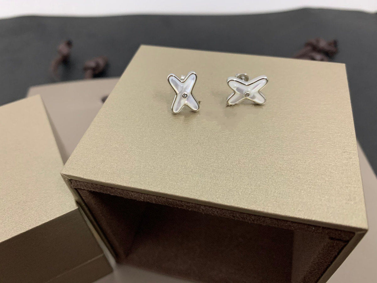 [Solara Jewelry ]JEUX DE WHITE MOP SILVER DIAMOND EARRINGS