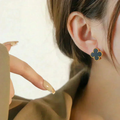 [Solara Jewelry ]CLOVER MEDIUM 1 MOTIFS ONYX-OHRSTECKER