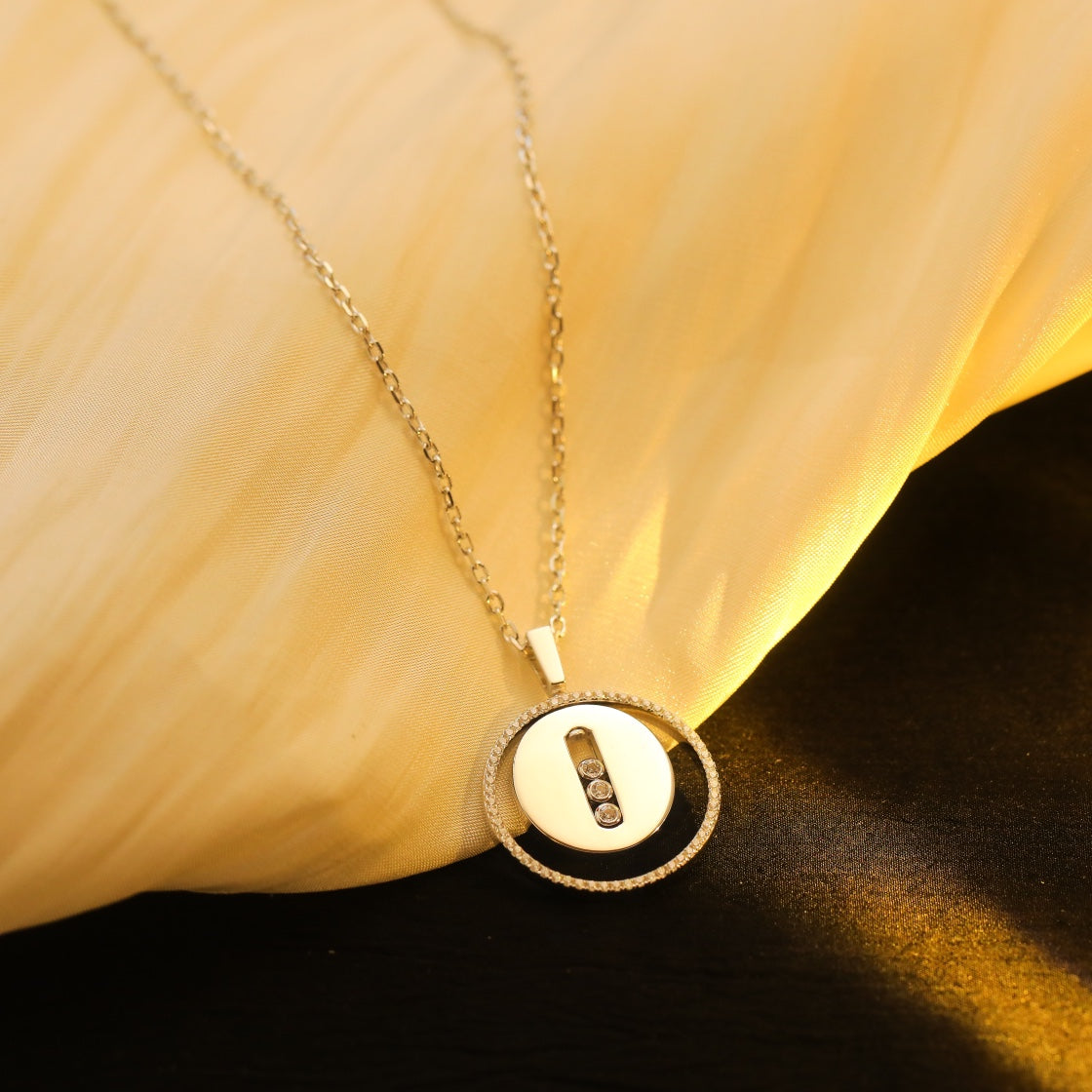 [Solara jewelry]ラッキー ムーブ MM シルバーダイヤモンド ネックレス