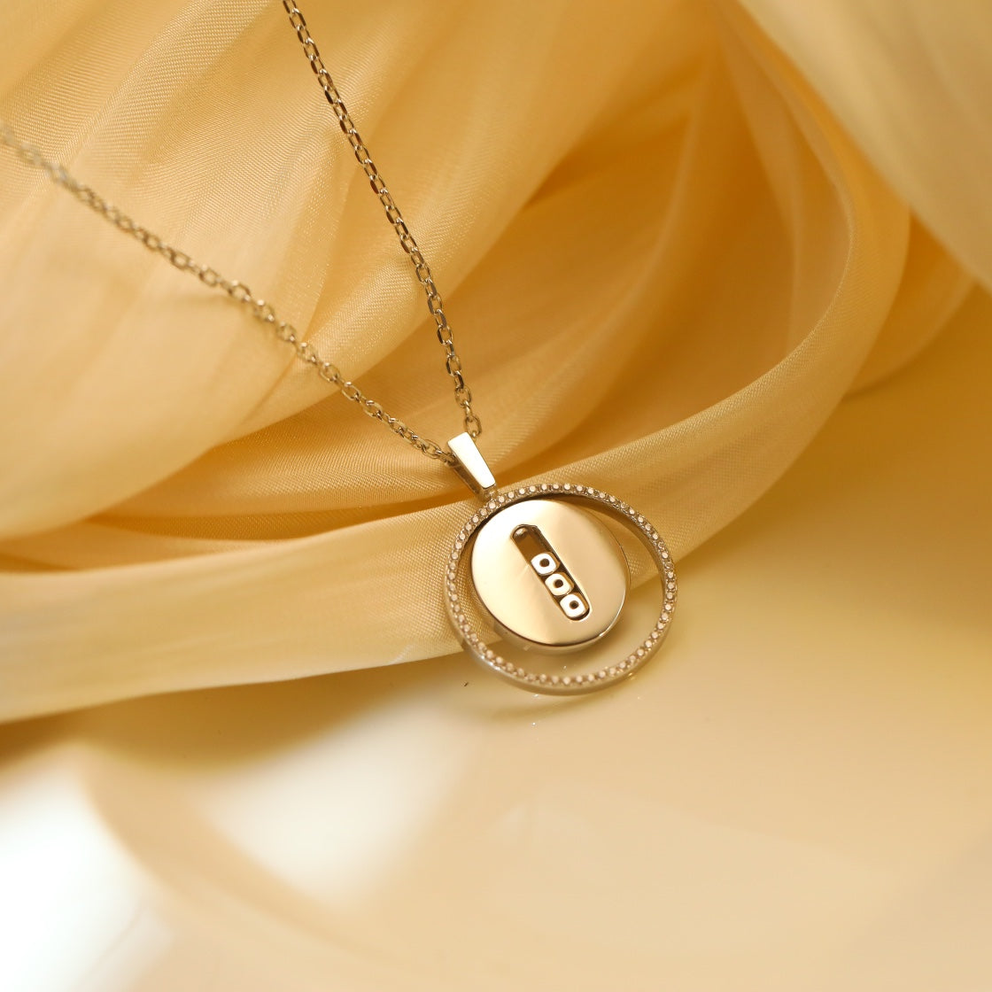 [Solara jewelry]ラッキー ムーブ MM シルバーダイヤモンド ネックレス