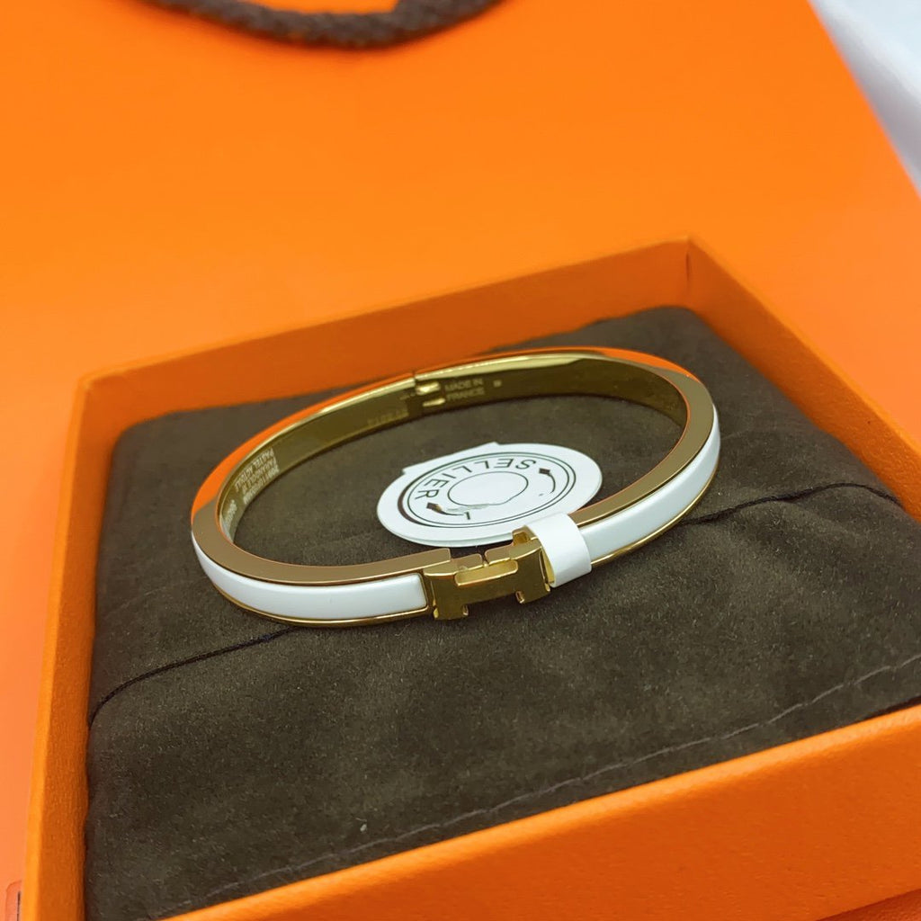 [Solara Jewelry ]KLASSISCHES HM CLIC WEISSES 8MM EMAILLE ARMBAND