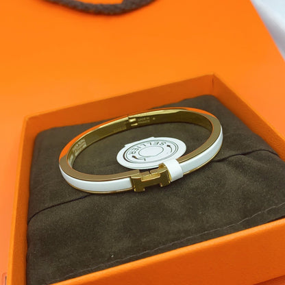 [Solara Jewelry ]CLASSIC HM CLIC WHITE 8MM ENAMEL BRACELET