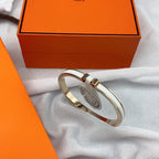 [Solara Jewelry ]KLASSISCHES HM CLIC WEISSES 8MM EMAILLE ARMBAND
