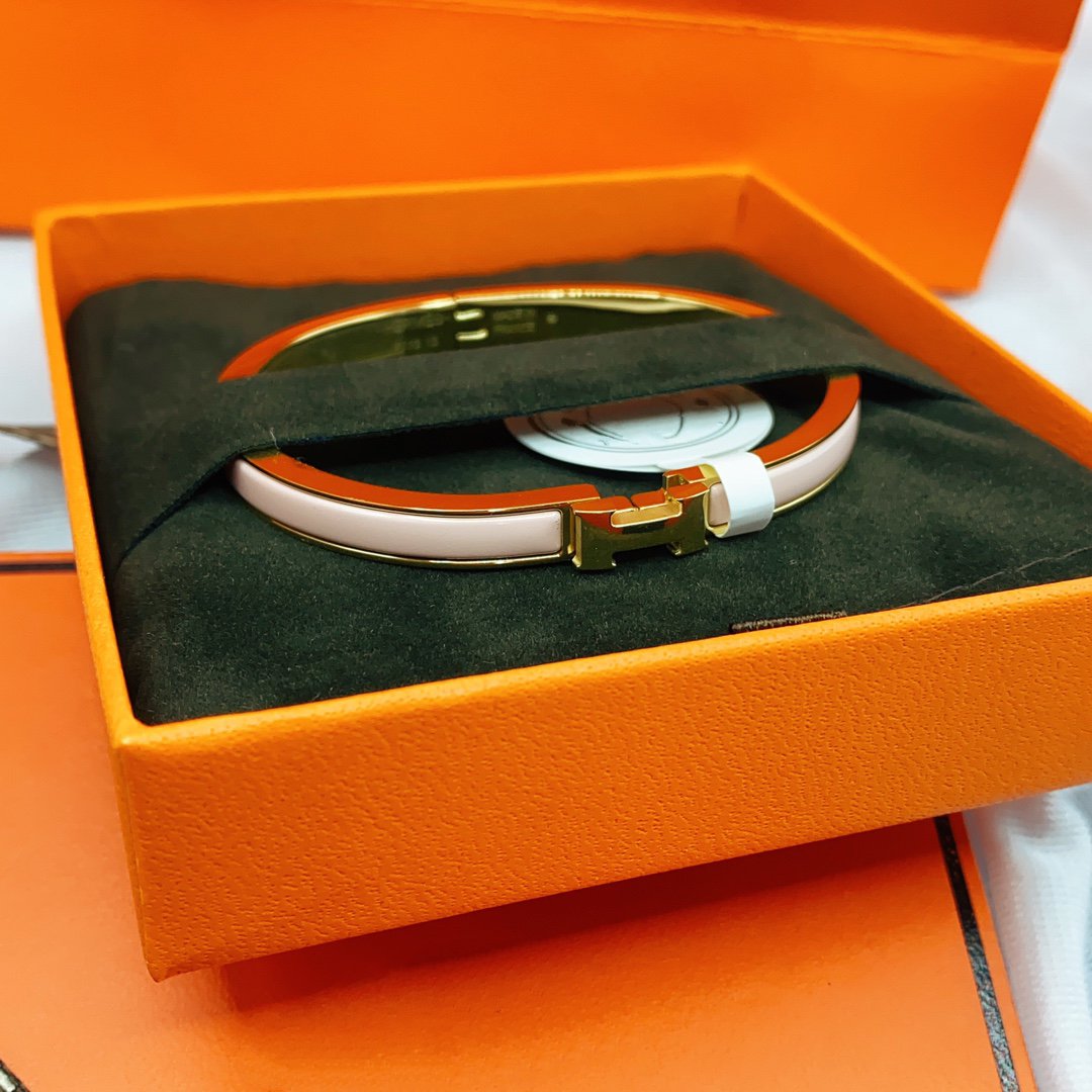 [Solara Jewelry ]CLASSIC HM CLIC  PINK 8MM ENAMEL BRACELET