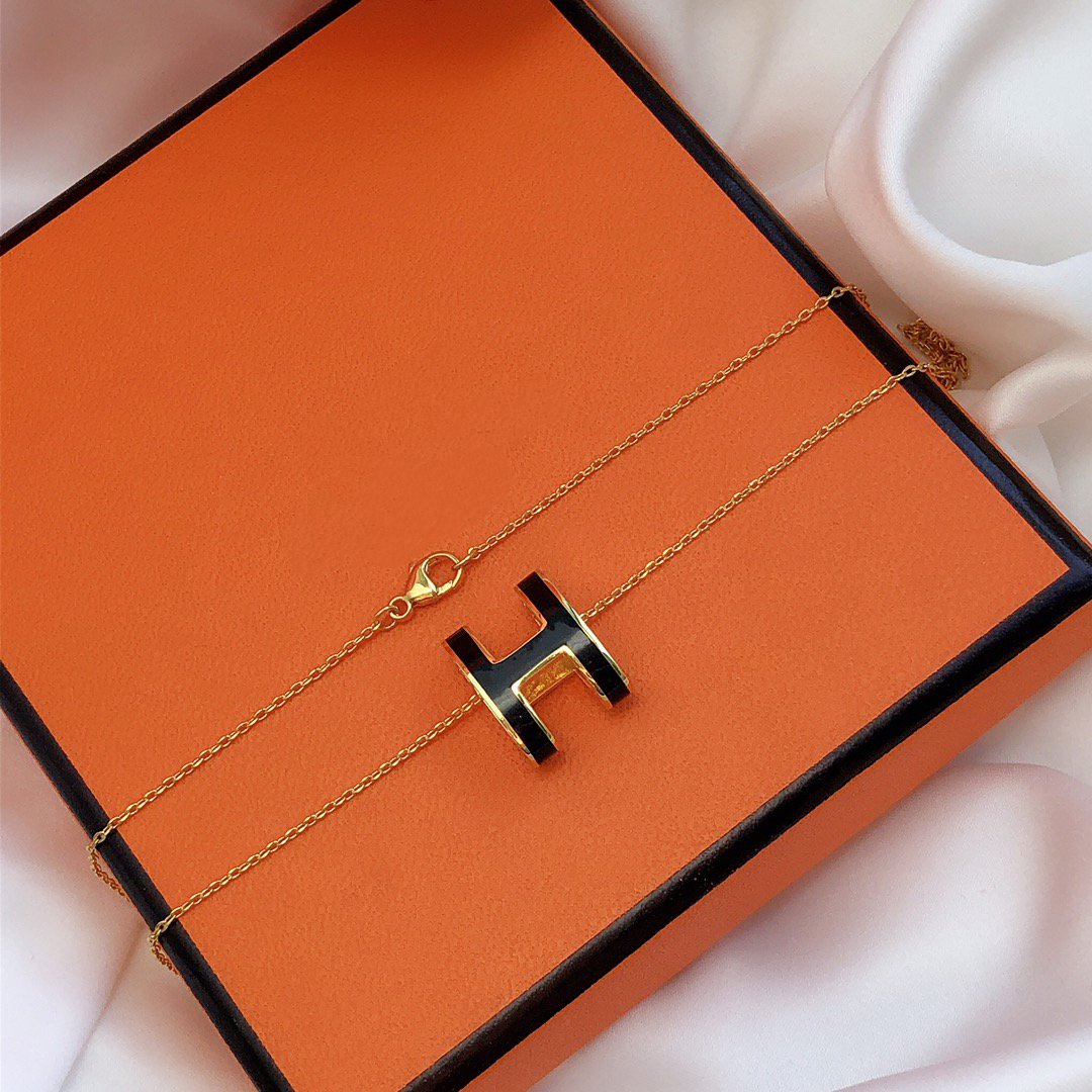 [Solara Jewelry ]HM CLIC ブラックエナメル ゴールドネックレス
